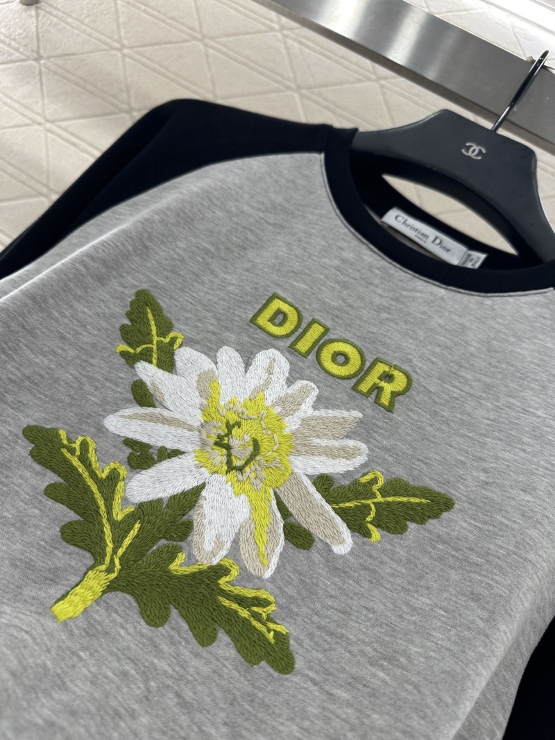 chr1st1an D10r shirts